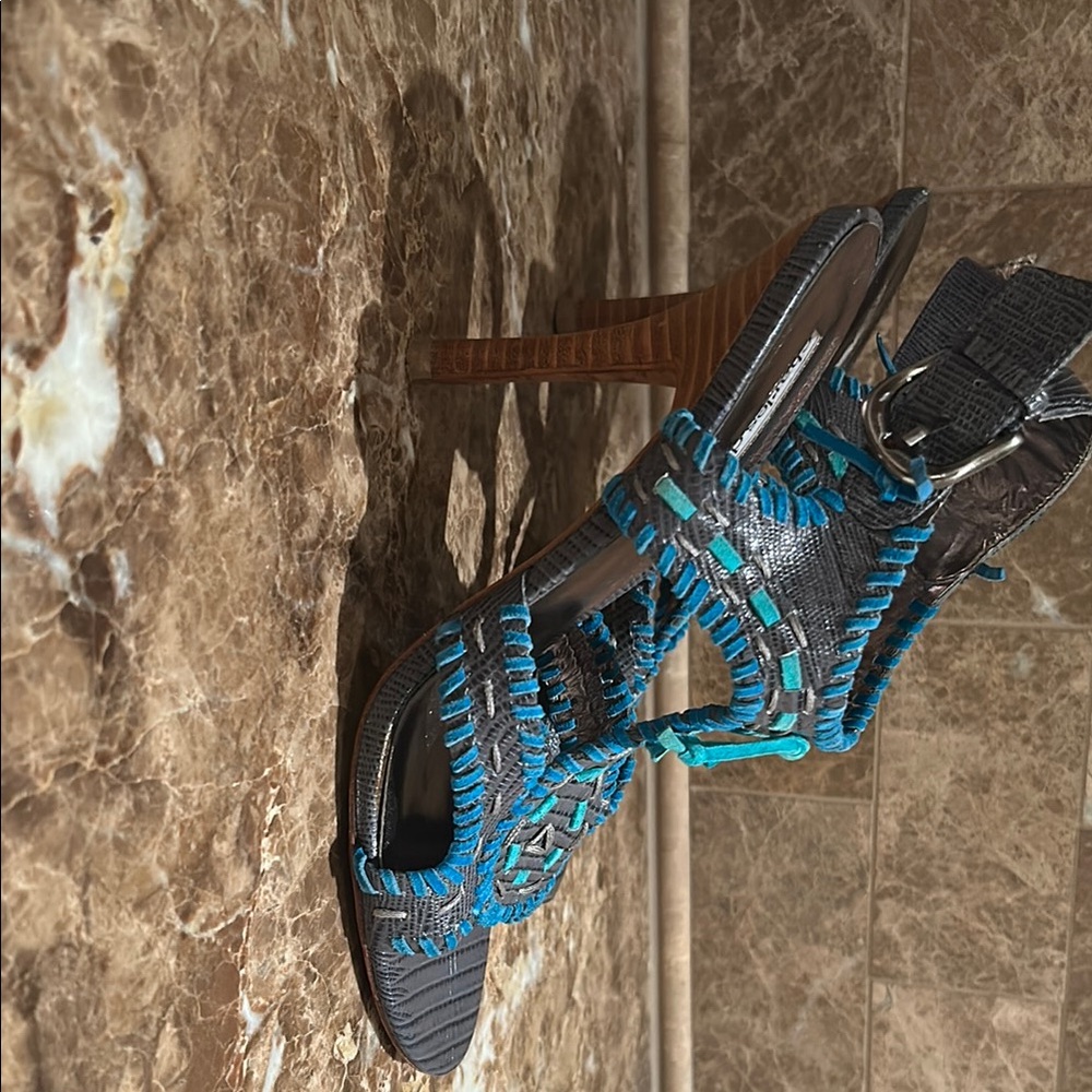 Charles David Gray and Blue Heels Elegant Design